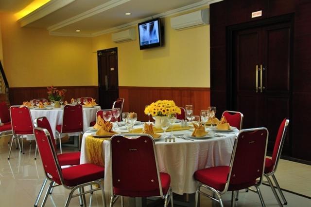 Hotel Feodora Airport Palembang Exteriér fotografie